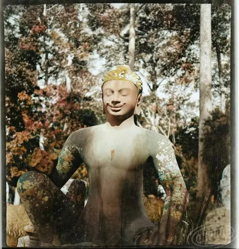 The statue of the god at Angkor through the eyes of Sofia Yablonska