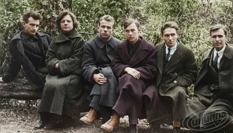 Photo of the group "Lanka", which consisted of six people: Yevhen Pluzhnyk, Maria Halych, Hryhoriy Kosinka, Valerian Pidmohylny, Boris Antonenko-Davydovych, Todos Osmachka. "Lanka".